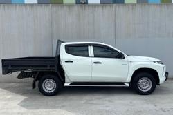 2021 Mitsubishi Triton GLX