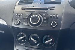 2012 Mazda 3 Neo