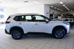 2024 Nissan X-TRAIL ST