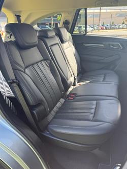 2023 Isuzu MU-X LS-T