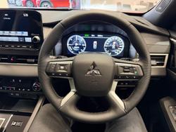 2025 Mitsubishi Outlander PHEV GSR