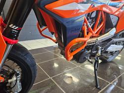2024 Ktm 690 SMC R ORANGE