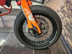 2024 Ktm 690 SMC R ORANGE