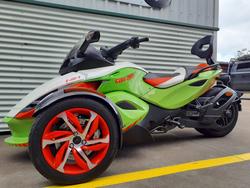 2014 Can-Am Spyder RSS SE5 Spyder RSS