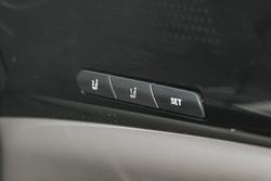 2025 Kia Carnival GT-Line HEV