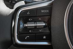 2025 Kia Carnival GT-Line HEV