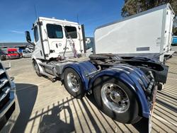 2022 Freightliner Cascadia 116 White