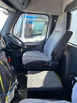 2022 Freightliner Cascadia 116 White