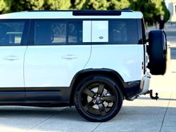 2021 Land Rover Defender 110 P400 SE L663 MY21 AWD Fuji White