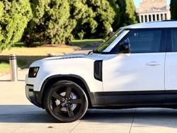 2021 Land Rover Defender 110 P400 SE L663 MY21 AWD Fuji White