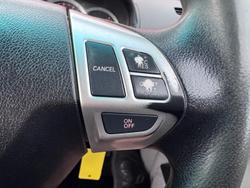 2013 Mitsubishi Triton GLX MN MY14 4X4 Dual Range White