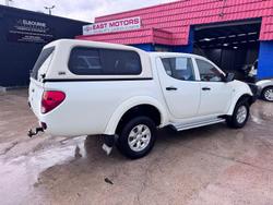 2013 Mitsubishi Triton GLX MN MY14 4X4 Dual Range White