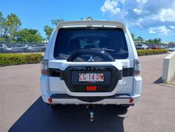 2016 Mitsubishi Pajero GLS