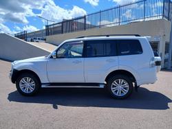 2016 Mitsubishi Pajero GLS