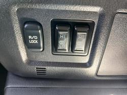 2016 Mitsubishi Pajero GLS