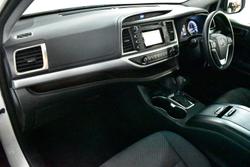 2017 Toyota Kluger GX