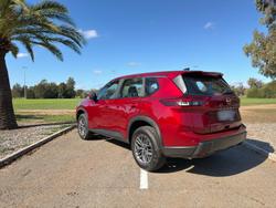 2025 Nissan X-TRAIL ST