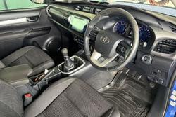 2016 Toyota Hilux SR5