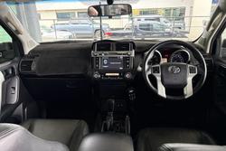 2017 Toyota Landcruiser Prado Altitude