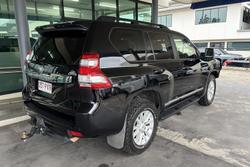 2017 Toyota Landcruiser Prado Altitude