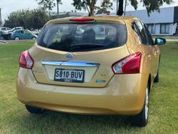 2013 Nissan Pulsar ST