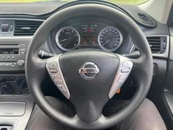 2013 Nissan Pulsar ST