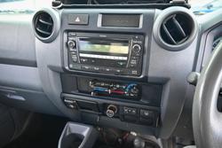 2011 Toyota Landcruiser GXL