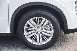 2022 Mitsubishi Outlander LS