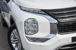 2022 Mitsubishi Outlander LS