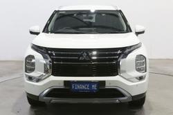 2025 Mitsubishi Outlander LS