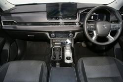 2025 Mitsubishi Outlander LS