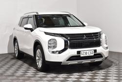 2022 Mitsubishi Outlander LS