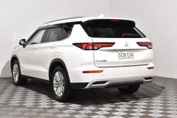 2022 Mitsubishi Outlander LS