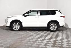 2022 Mitsubishi Outlander LS