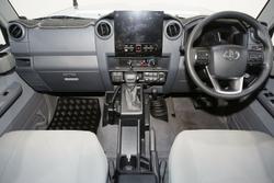 2025 Toyota Landcruiser GXL
