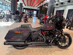 Harley-Davidson CVO Street Glide ST 121 (flhxstse)