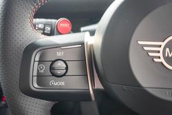 2025 MINI Aceman JCW E Favoured