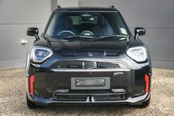 2025 MINI Aceman JCW E Favoured