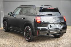 2025 MINI Aceman JCW E Favoured