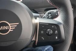 2025 MINI Aceman JCW E Favoured