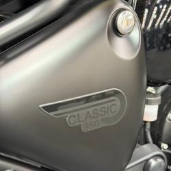 2025 Royal Enfield 2025 Royal Enfield 350CC CLASSIC 350 STEALTH BLACK Black
