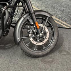 2025 Royal Enfield 2025 Royal Enfield 350CC CLASSIC 350 STEALTH BLACK Black