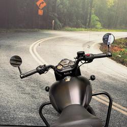 2025 Royal Enfield 2025 Royal Enfield 350CC CLASSIC 350 STEALTH BLACK Black