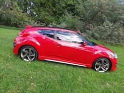 2012 Hyundai Veloster SR Turbo