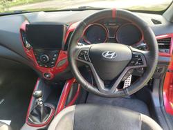 2012 Hyundai Veloster SR Turbo