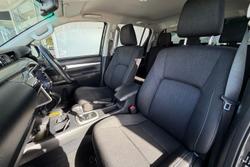 2021 Toyota Hilux SR5