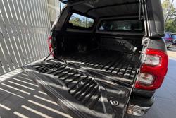2021 Toyota Hilux SR5