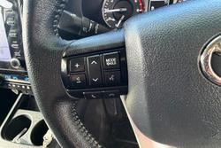 2021 Toyota Hilux SR5