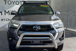 2021 Toyota Hilux SR5