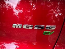 2025 MG MGS5 EV Essence 62 ZS3EM MY25 Diamond Red